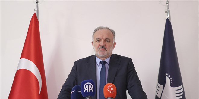 Ayhan Bilgen, "Geçmişe Takılıp Kalmayın, Yarınların Kaygısıyla Yaşamayın"